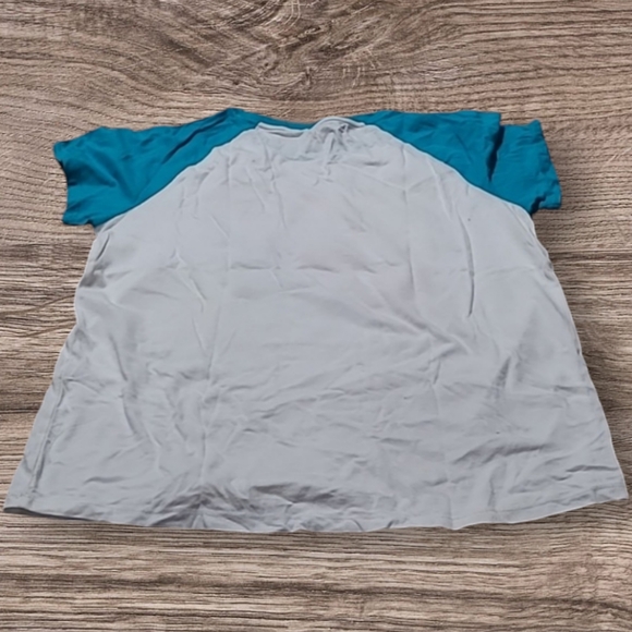 WOMEN'S PLUS SIZE XERSION SHIRT - Picture 4 of 4